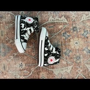 Like new toddler SHARK Converse